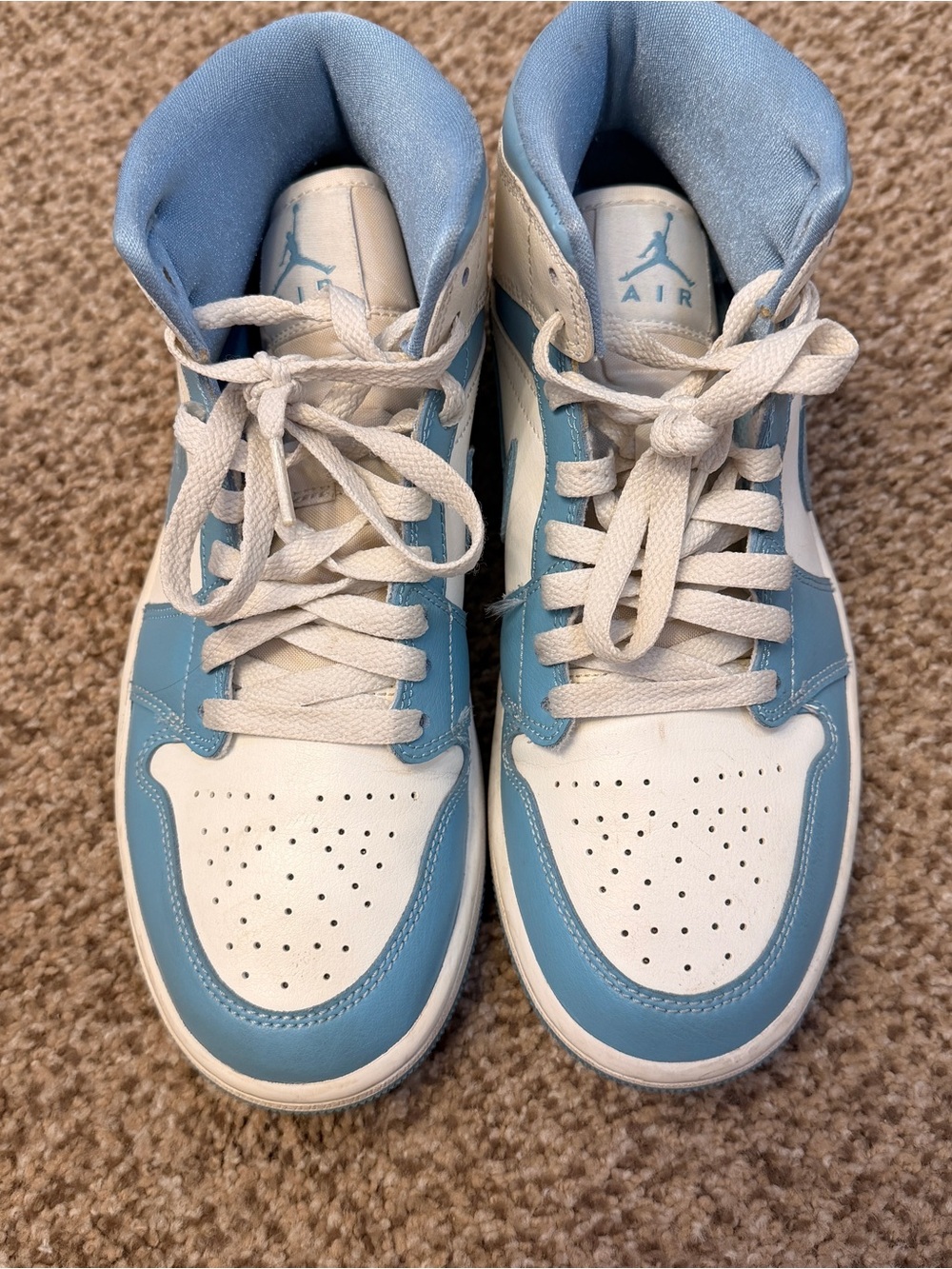 Nike Air High-Top Sneakers in White and Light Blue size 8.5